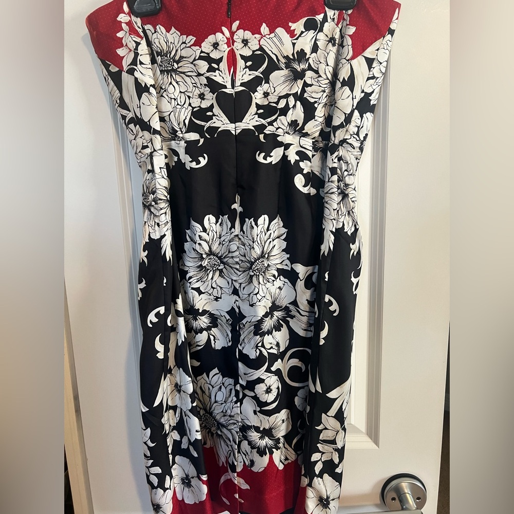 White House Black Market Black and White Floral Midi Dress-Strapless